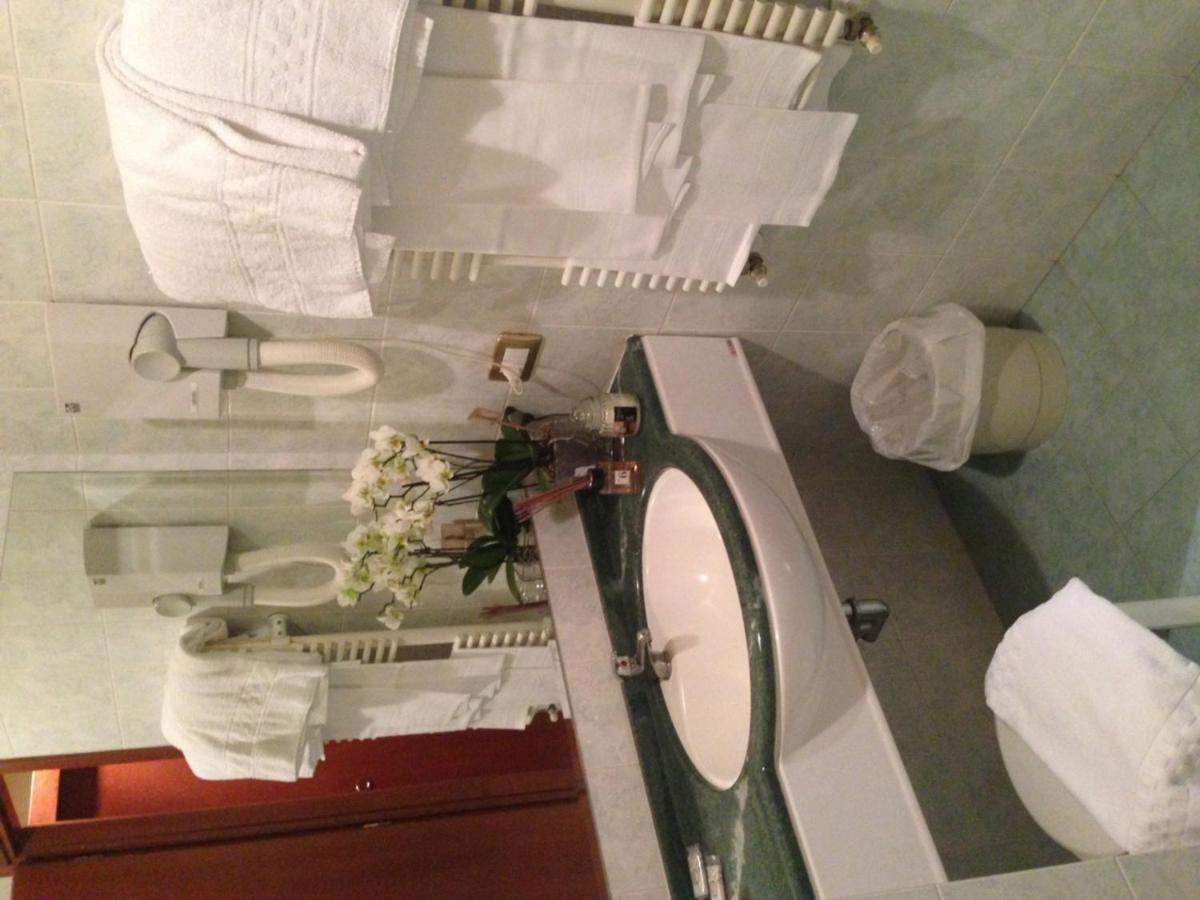 Hotel Piero Della Francesca Ареццо Номер фото